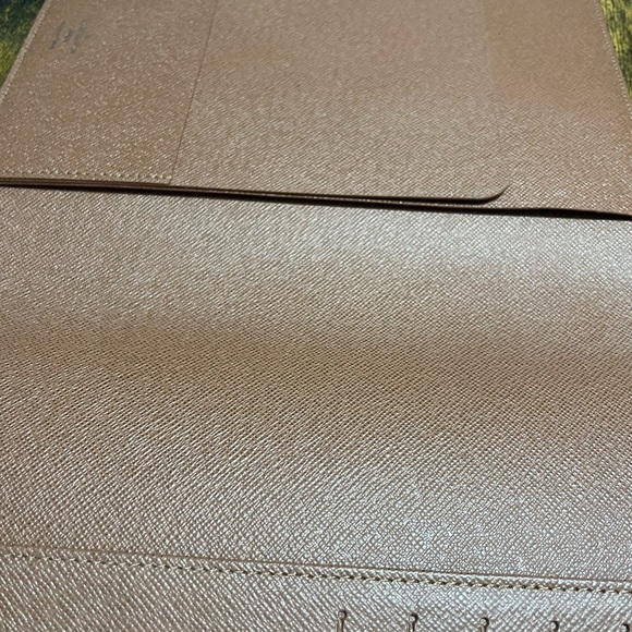 Louis Vuitton Desk Agenda Cover - Picture 6 of 13